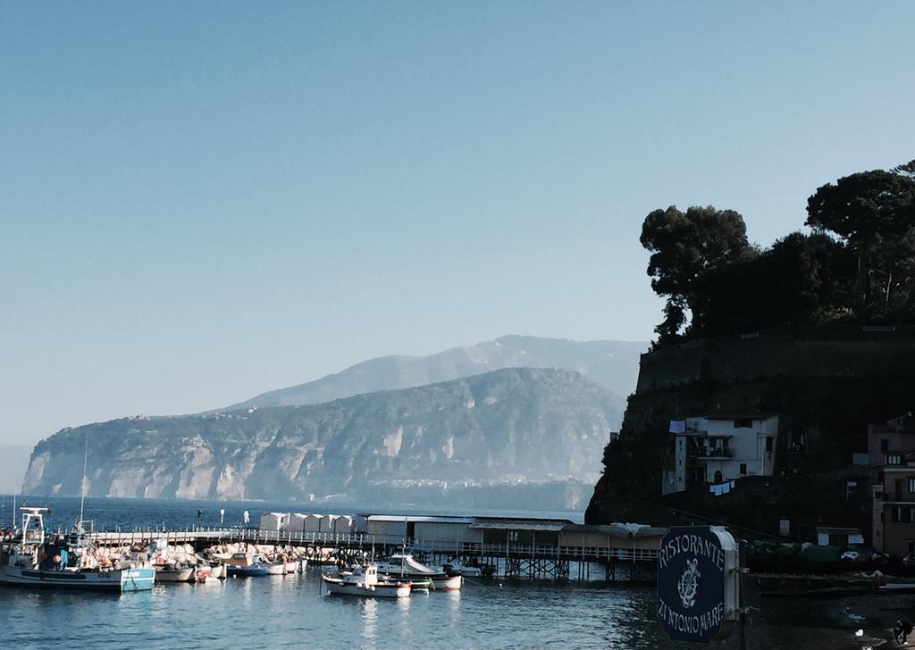 Estate4Home - La Grotta Azzurra Sorrento Bagian luar foto
